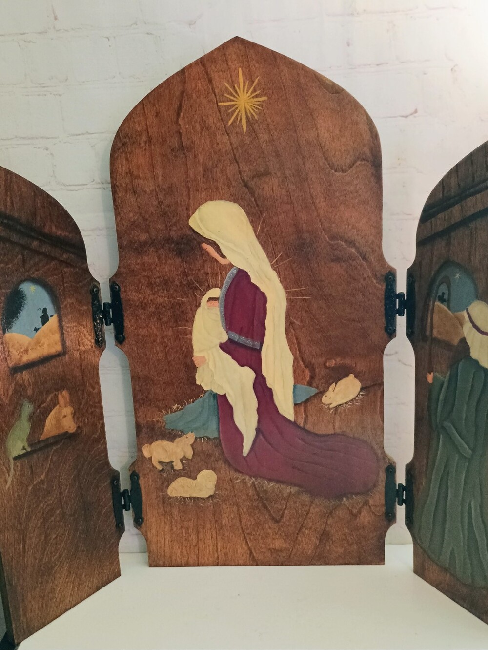 Vintage Hand Painted Wood Trifold Panel Folk Art Nativity Scene Display 21 x 22"